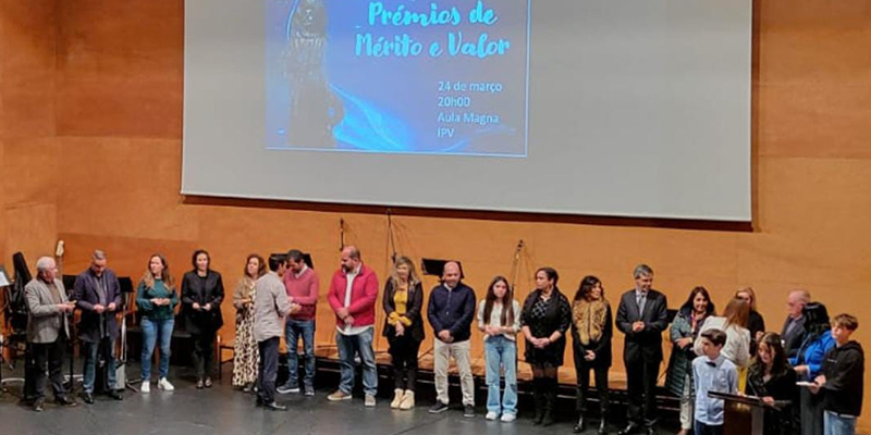 ENTREGA DE PRÉMIOS DE MÉRITO E VALOR